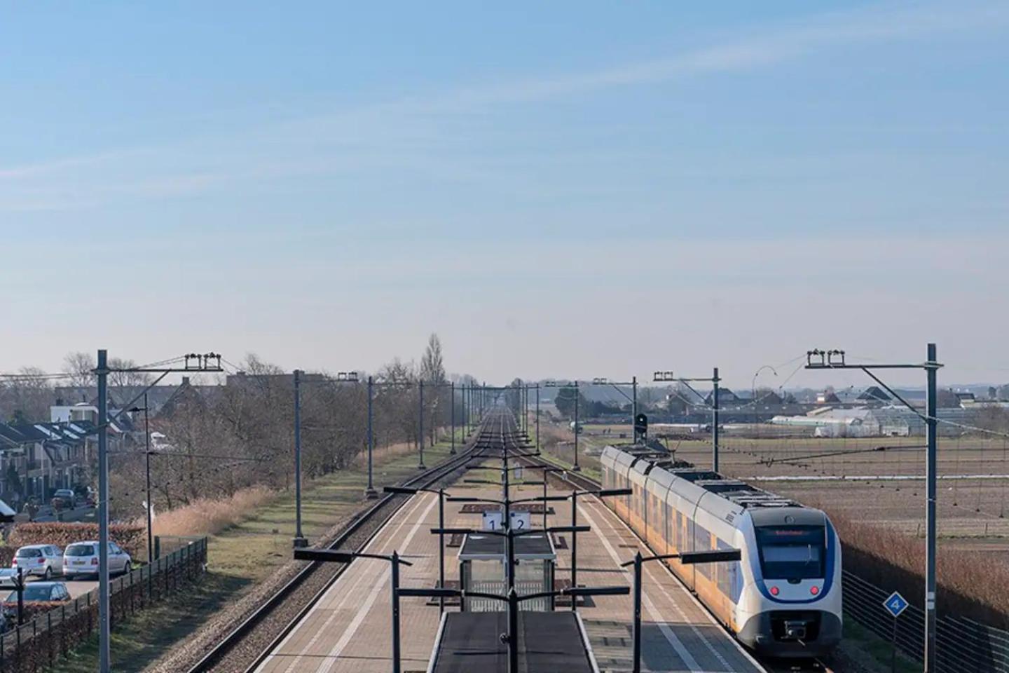 Liv Inn Hillegom Bagian luar foto